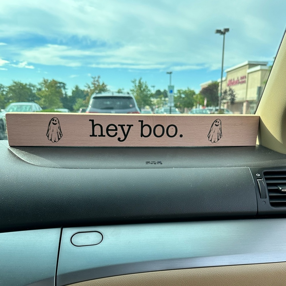 Hey Boo Sign